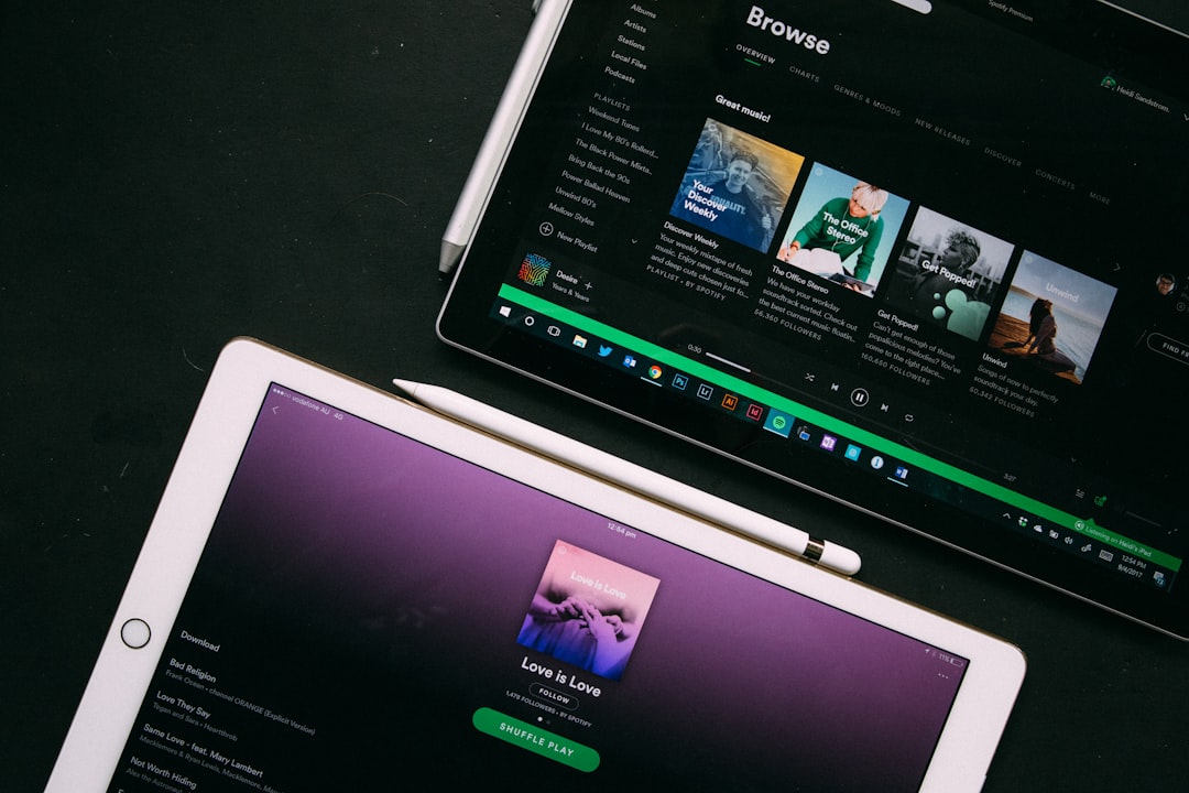 découvrez les derniers chiffres des bénéfices de spotify et analysez les performances financières de la plateforme de streaming musical leader. explorez comment spotify génère des revenus et quelles sont les perspectives d'avenir pour le service.